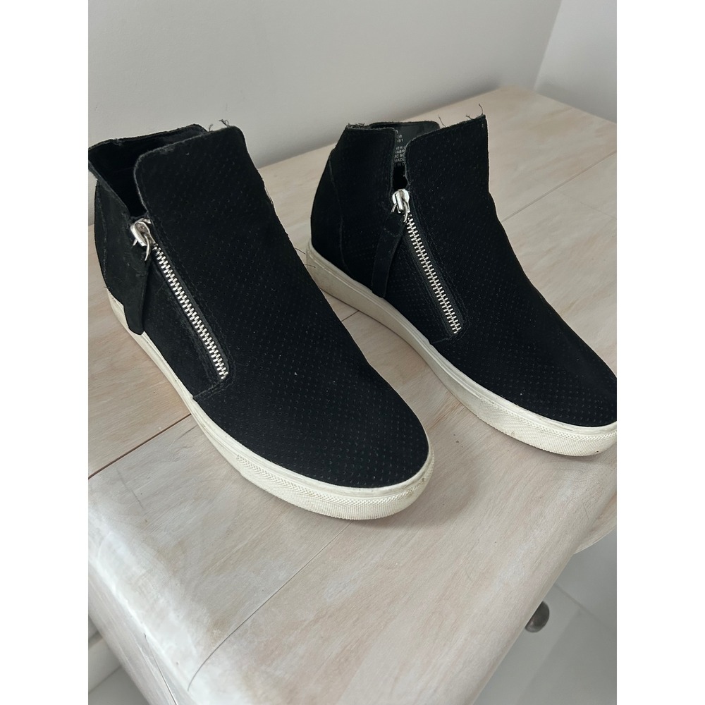 Steve Madden Caliber Black Perforated Suede Wedge Sneakers CALI03S1 Womens 9M
